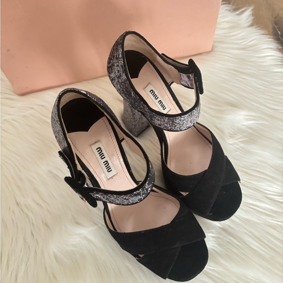 Miu Miu Glitter Accent Platform Pumps - Picture 9 of 12